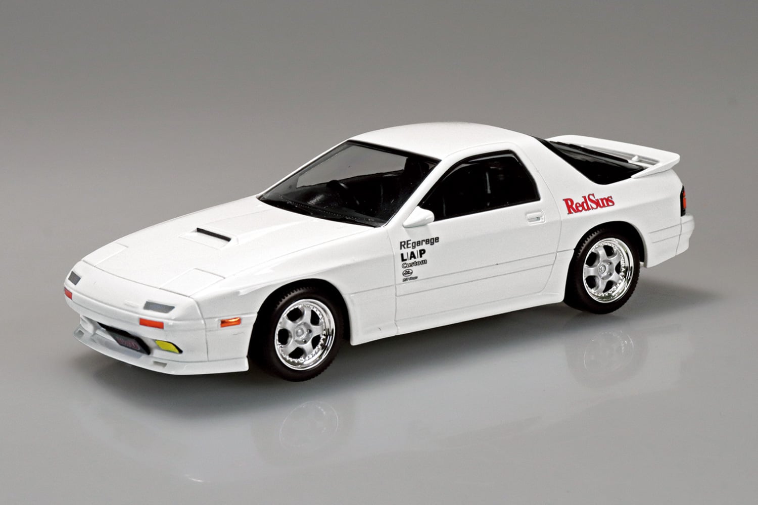 Initial D Snap Kit #CM-3 Ryosuke's FC 1/32 Scale Model Kit Gallery Image 4