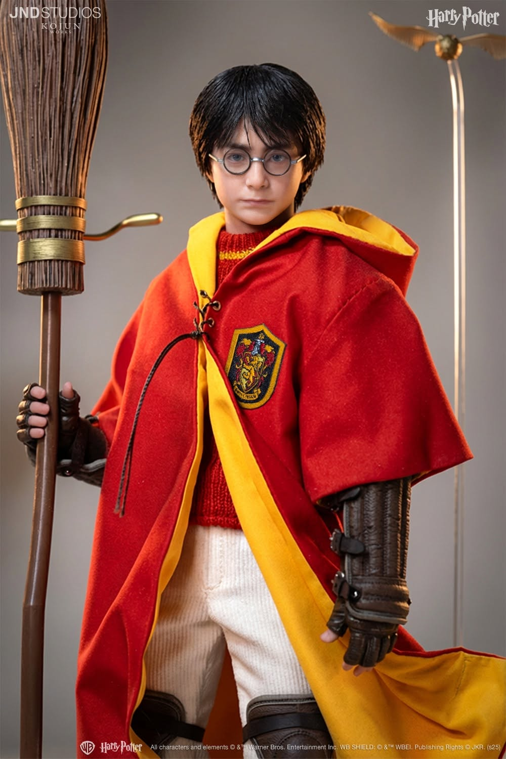 Harry Potter and the Sorcerer's Stone Harry Potter (Quidditch Type A Ver.) 1/6 Scale Action Figure Gallery Image 4