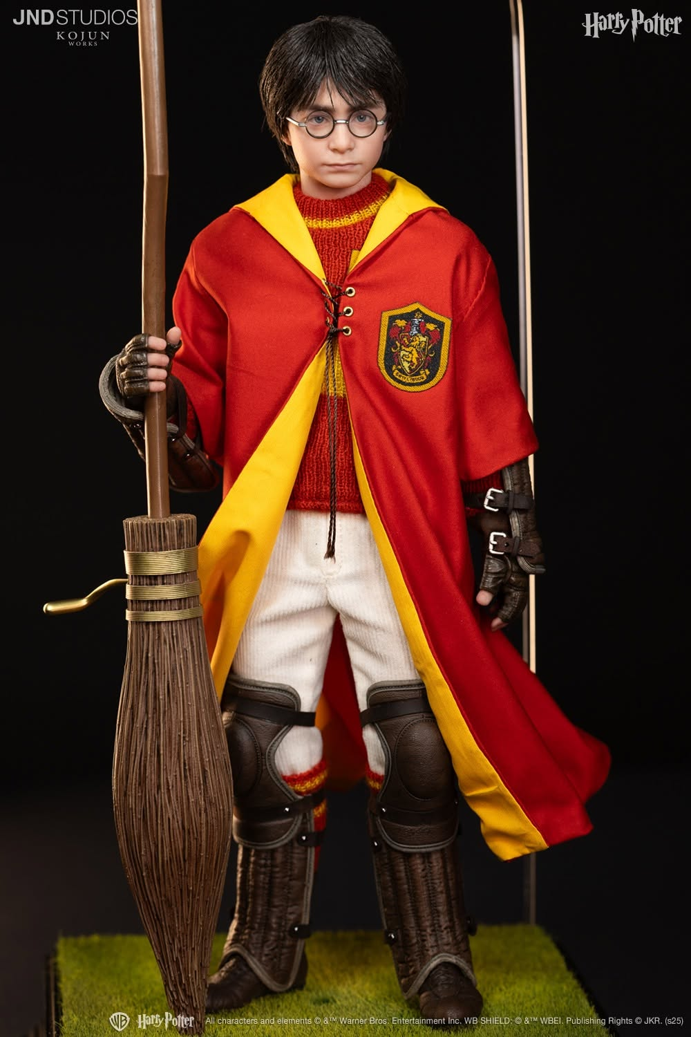 Harry Potter and the Sorcerer's Stone Harry Potter (Quidditch Type A Ver.) 1/6 Scale Action Figure Gallery Image 8