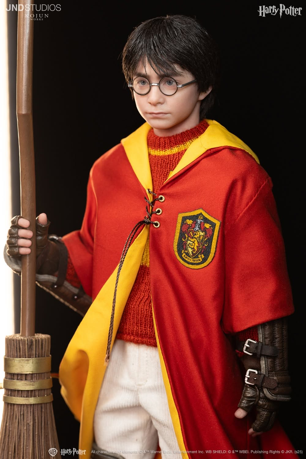 Harry Potter and the Sorcerer's Stone Harry Potter (Quidditch Type A Ver.) 1/6 Scale Action Figure Gallery Image 20
