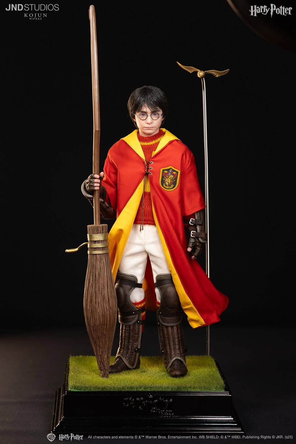 Harry Potter and the Sorcerer's Stone Harry Potter (Quidditch Type A Ver.) 1/6 Scale Action Figure Gallery Image 5
