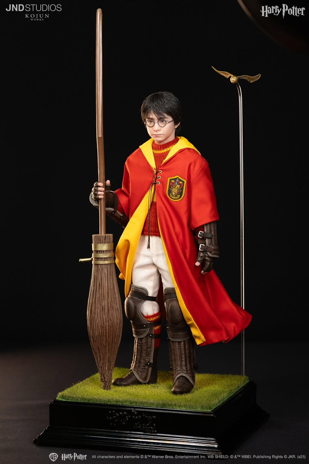 Harry Potter and the Sorcerer's Stone Harry Potter (Quidditch Type A Ver.) 1/6 Scale Action Figure Gallery Image 6