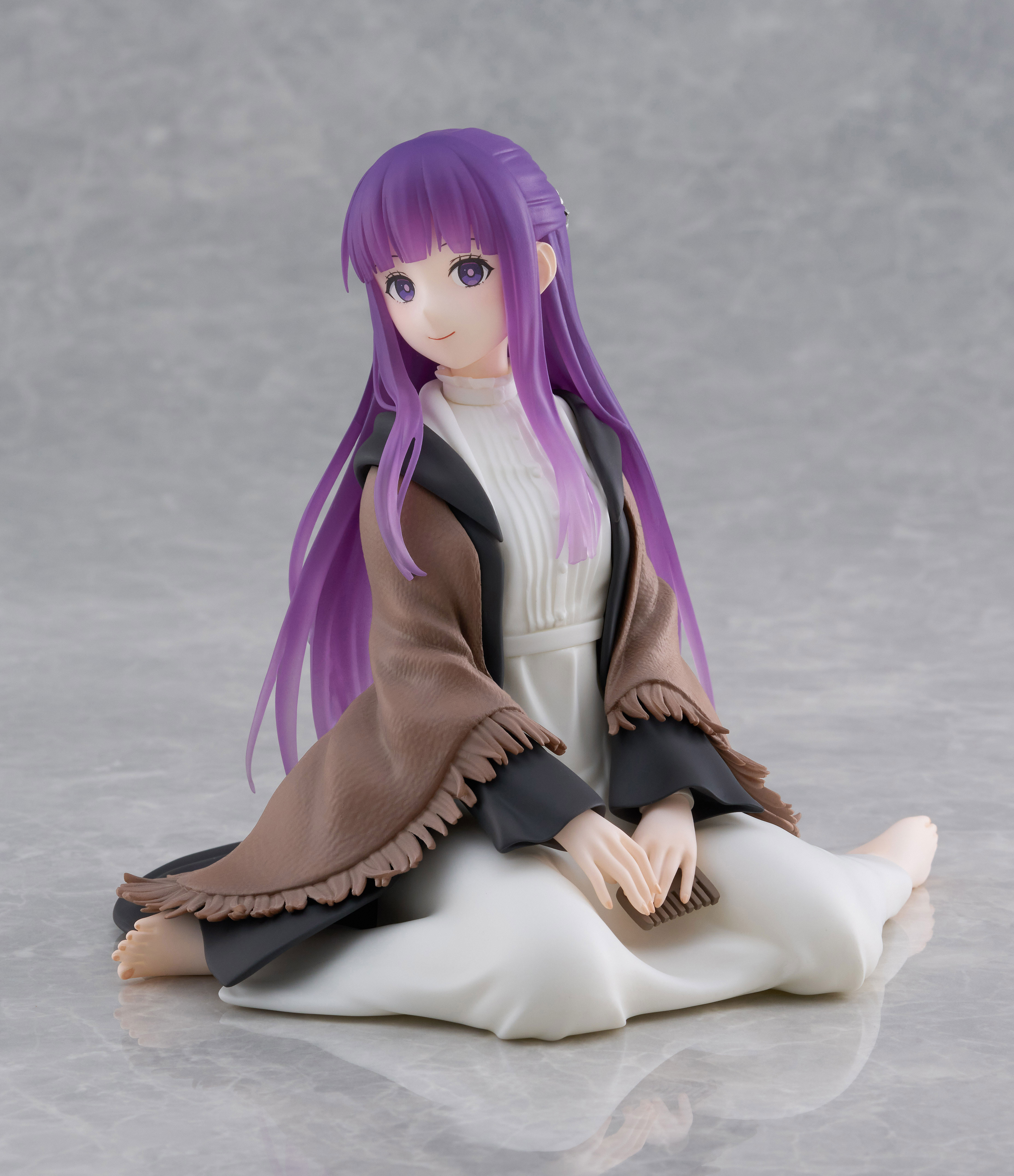 Frieren: Beyond Journey's End Desktop Cute Fern Figure (Reissue) Gallery Image 7