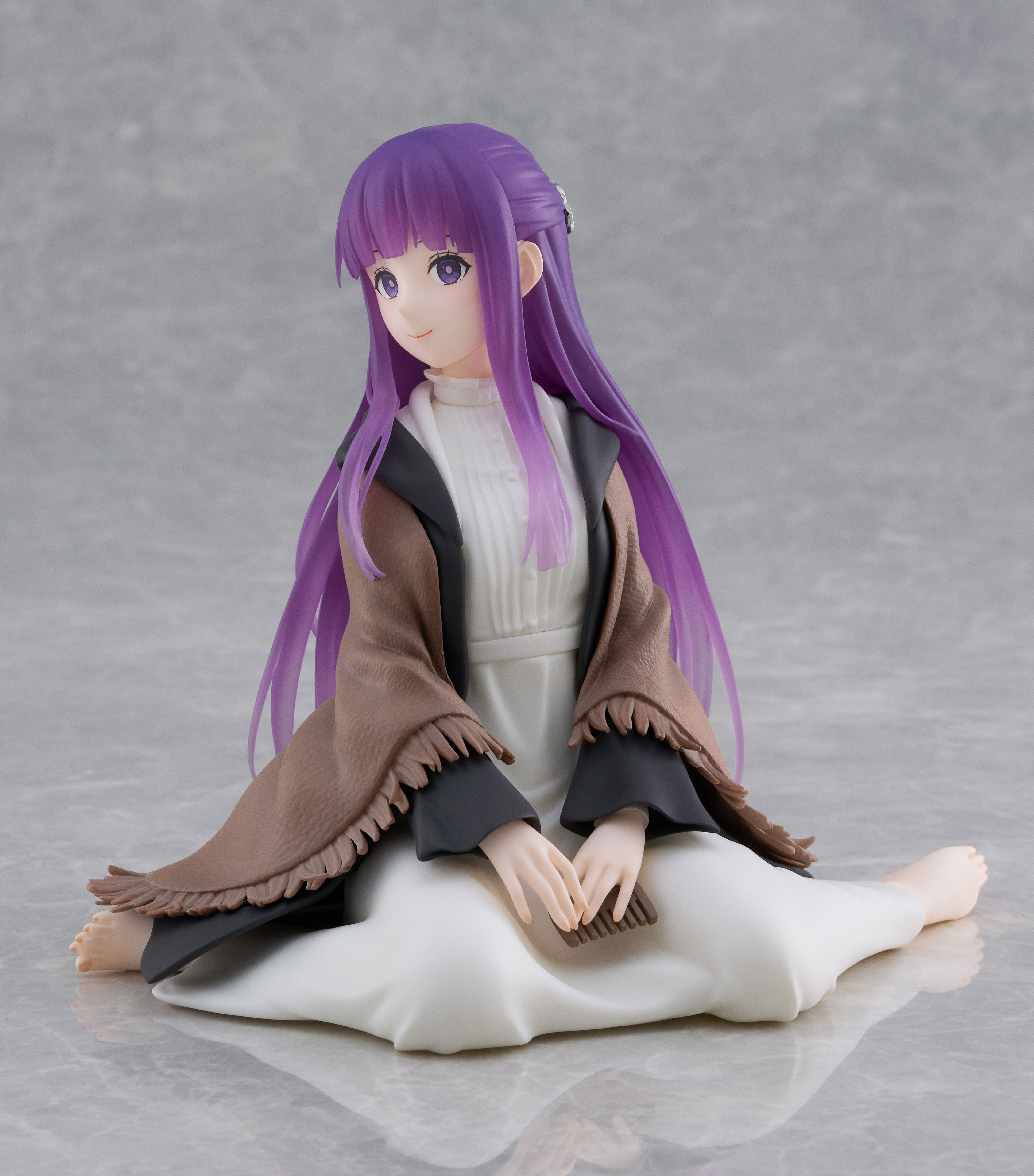 Frieren: Beyond Journey's End Desktop Cute Fern Figure (Reissue) Gallery Image 8