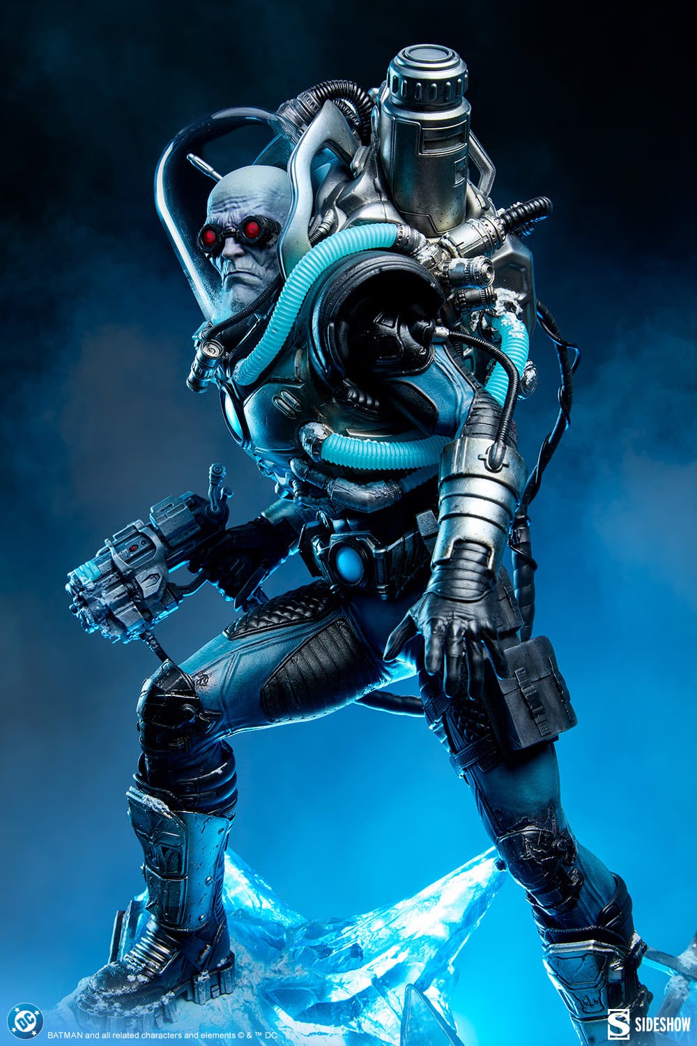 DC Comics Premium Format Mr. Freeze Statue Gallery Image 4