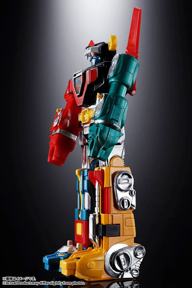 Voltron: Defender of the Universe Chogokin Voltron Action Figure Gallery Image 7
