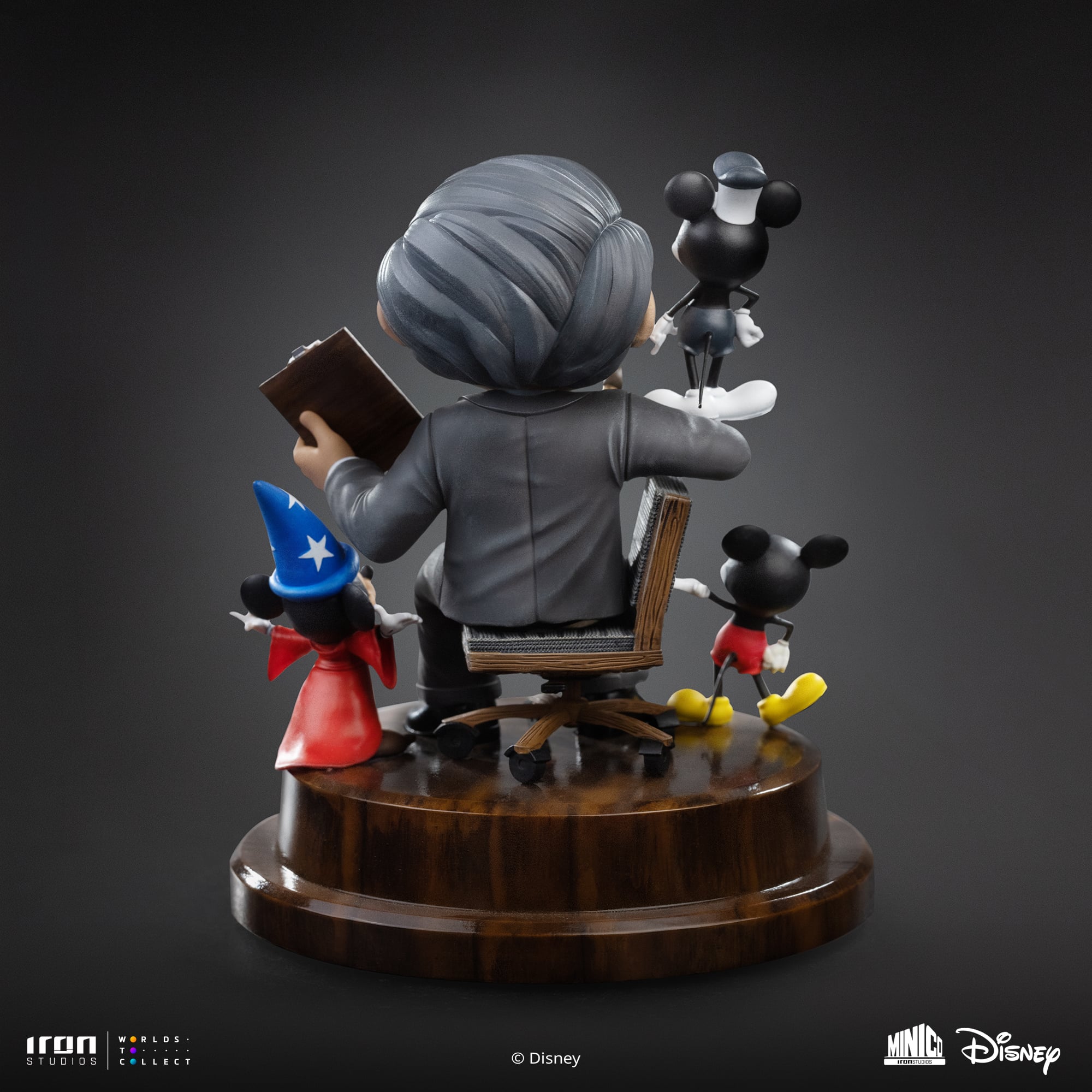 Disney MiniCo Walt Disney Figure Gallery Image 6