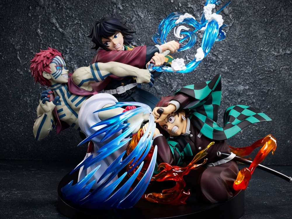 Demon Slayer: Kimetsu no Yaiba Tanjiro Kamado, Giyu Tomioka & Akaza Figure Gallery Image 1
