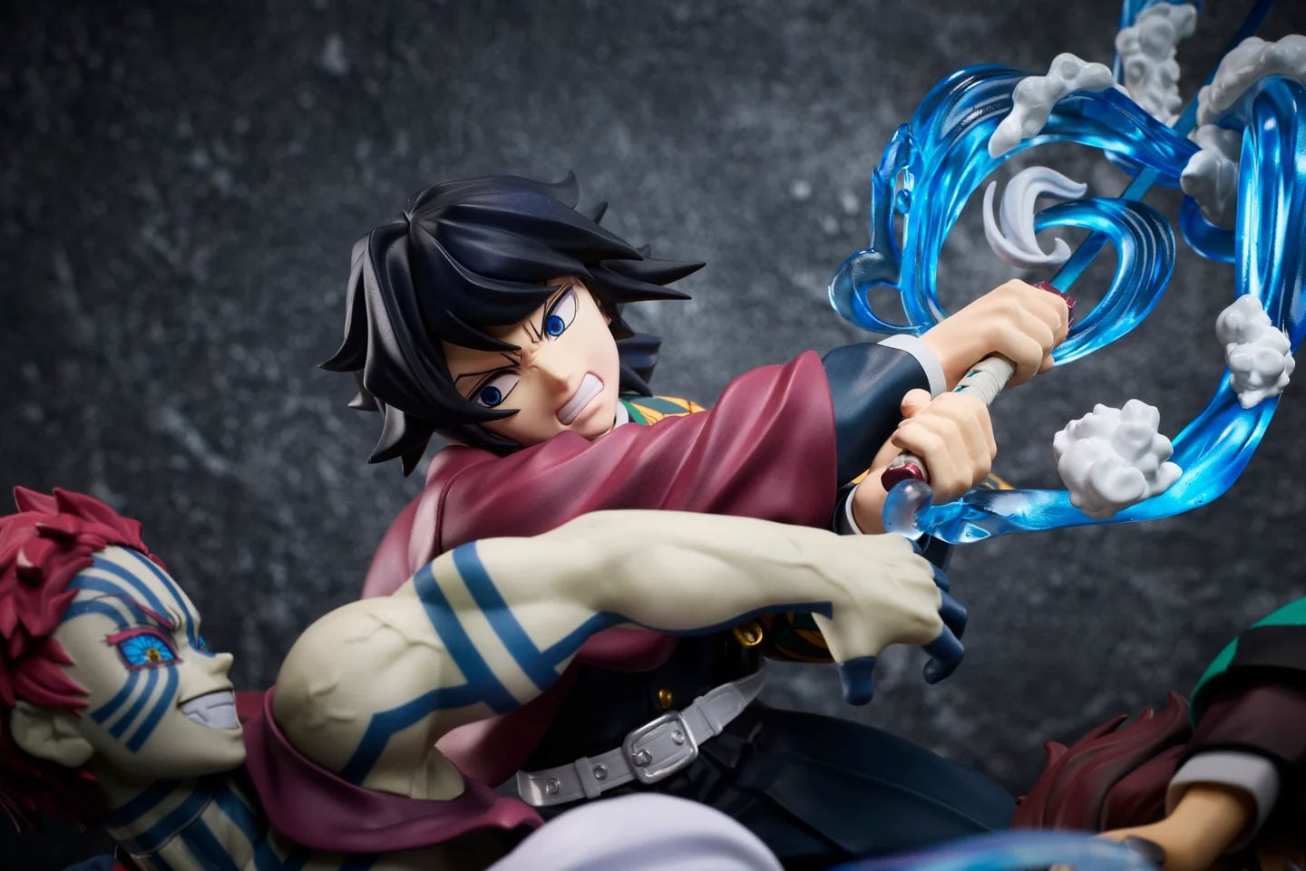 Demon Slayer: Kimetsu no Yaiba Tanjiro Kamado, Giyu Tomioka & Akaza Figure Gallery Image 6