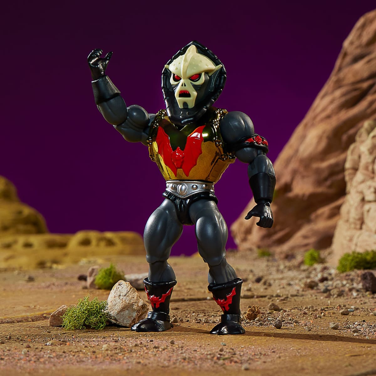 Masters of the Universe: Origins Hurricane Hordak Deluxe Action Figure Gallery Image 4