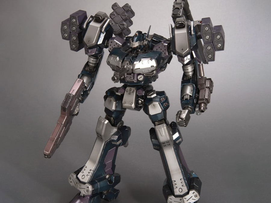 Armored Core 3: Silent Line Variable Infinity Crest CR-C75U2 (Close Quarters Ver.) 1/72 Scale Model Kit Gallery Image 1