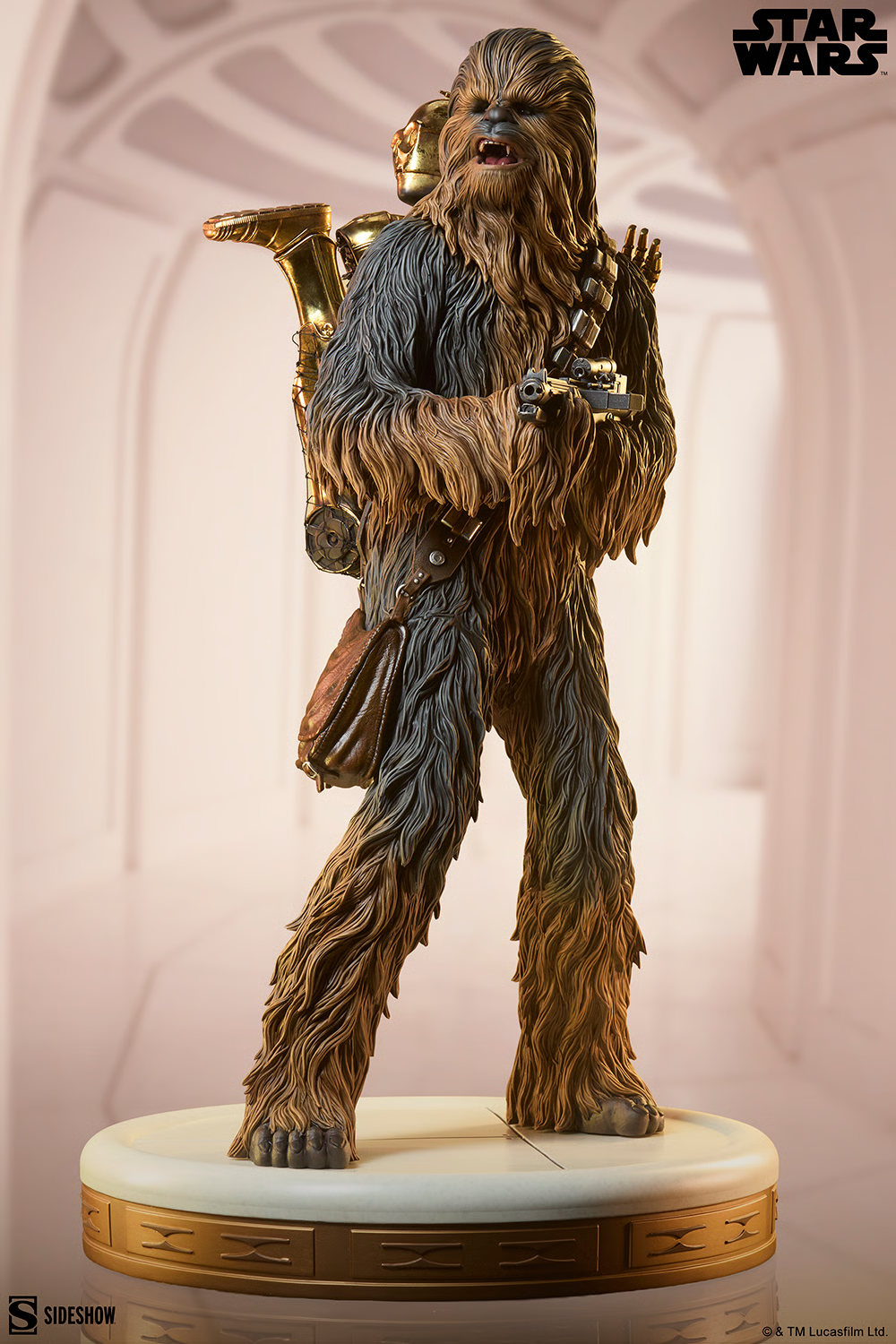 Star Wars Premium Format Chewbacca and C-3PO Statue Gallery Image 3
