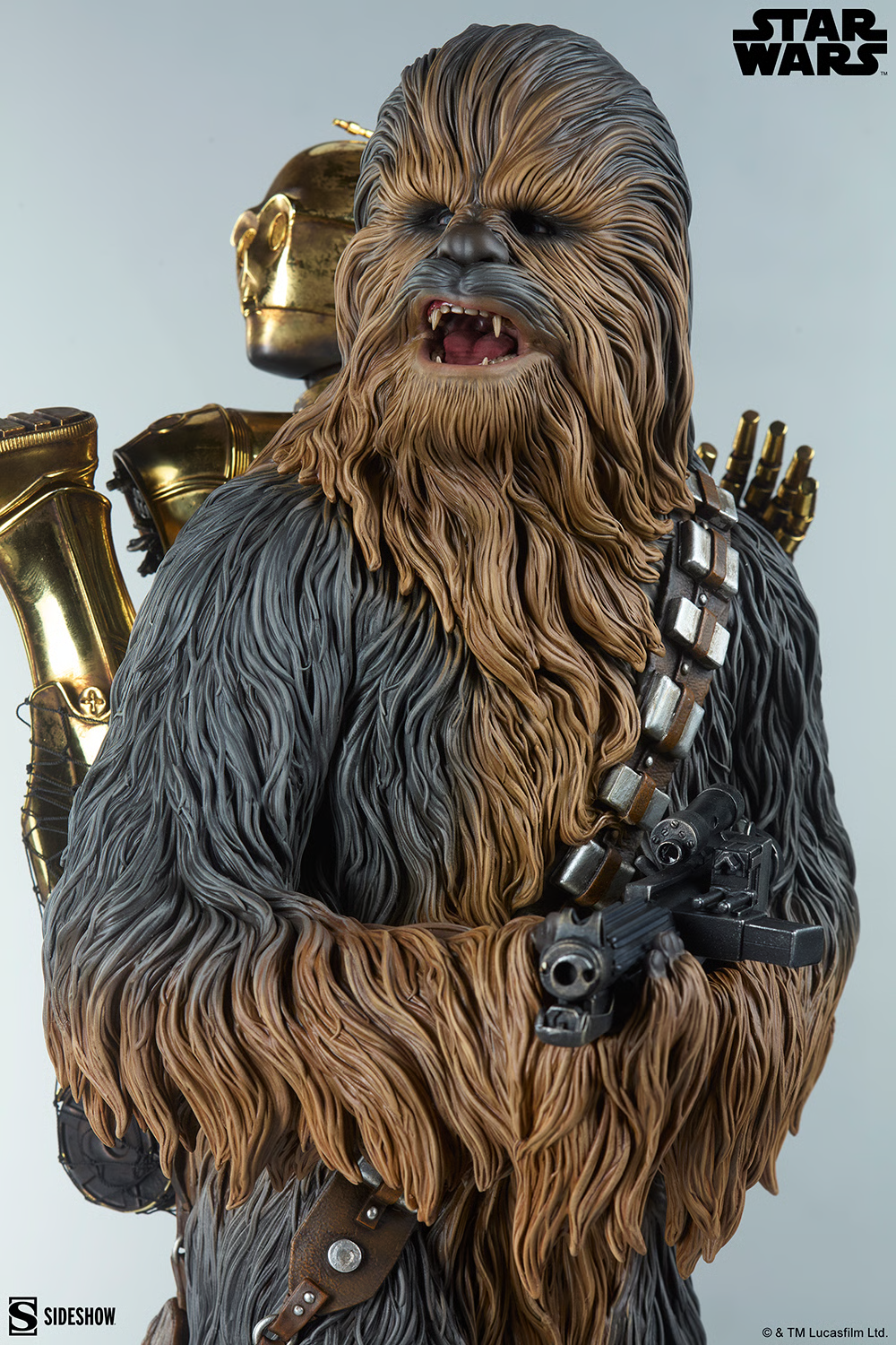 Star Wars Premium Format Chewbacca and C-3PO Statue Gallery Image 14