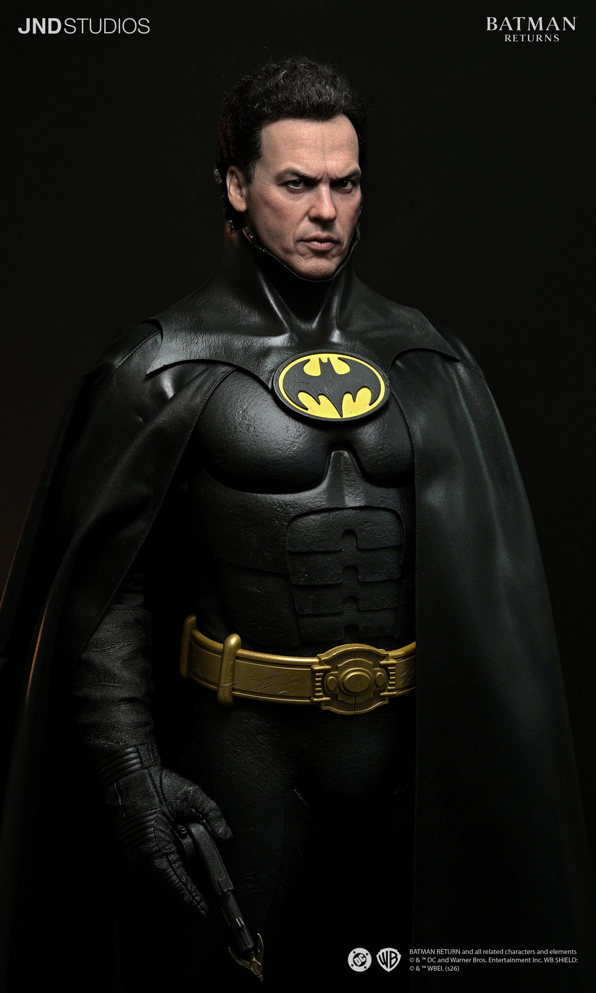 Batman Returns Hyperreal Batman 1/3 Scale Limited Edition Statue and Bust Set Gallery Image 42