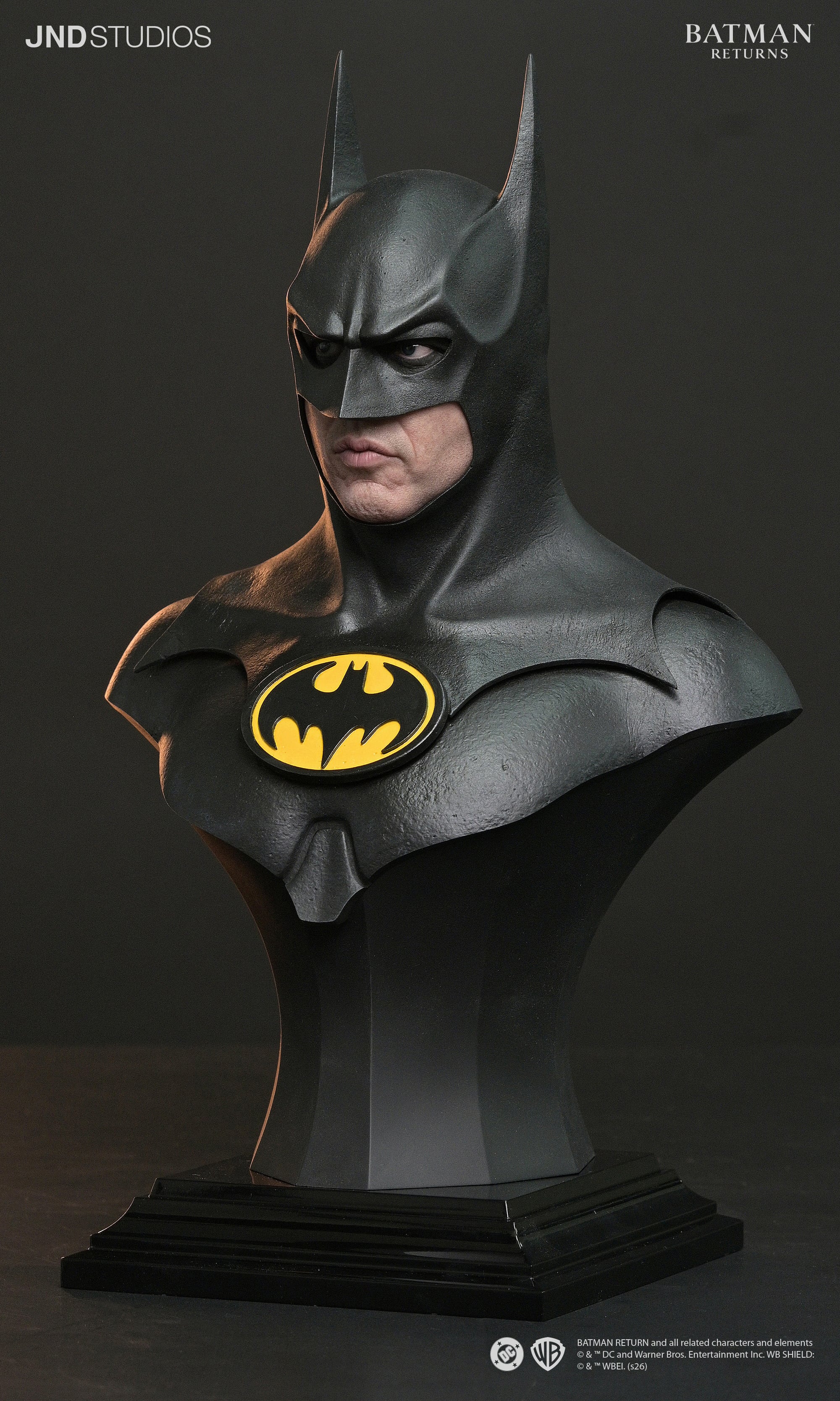 Batman Returns Hyperreal Batman 1/3 Scale Limited Edition Statue and Bust Set Gallery Image 29