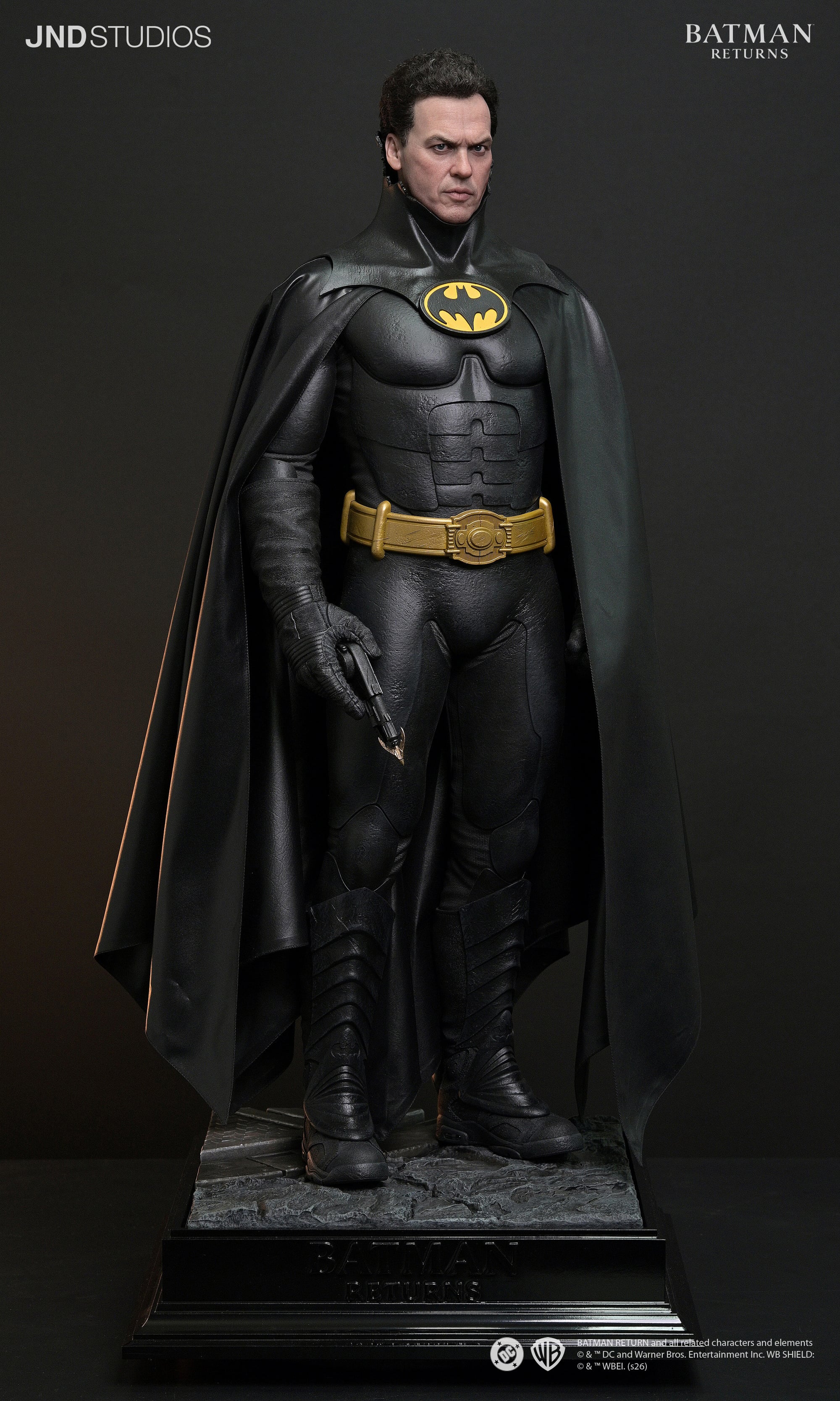 Batman Returns Hyperreal Batman 1/3 Scale Limited Edition Statue and Bust Set Gallery Image 12