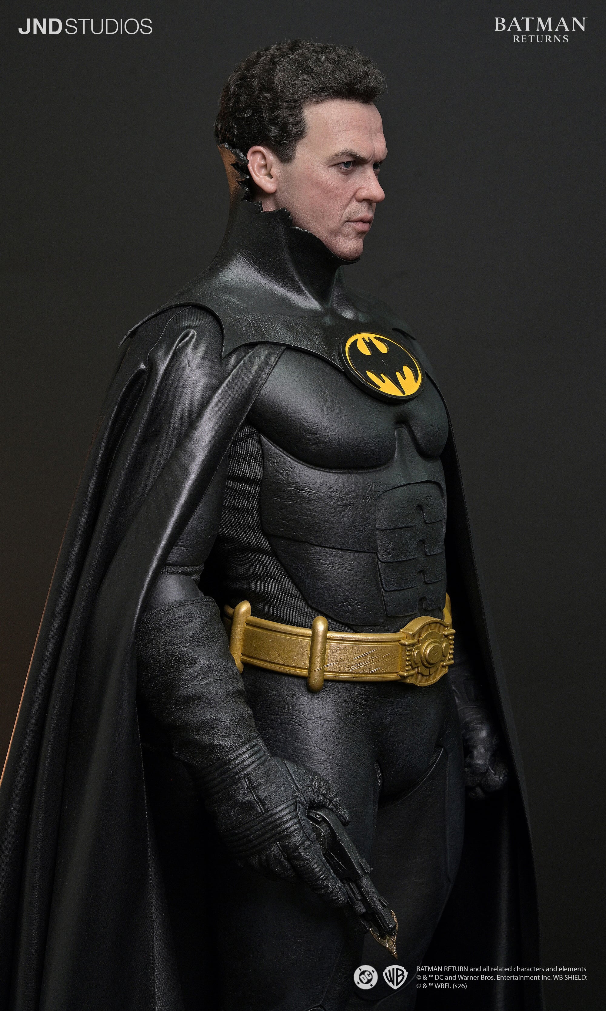 Batman Returns Hyperreal Batman 1/3 Scale Limited Edition Statue and Bust Set Gallery Image 20