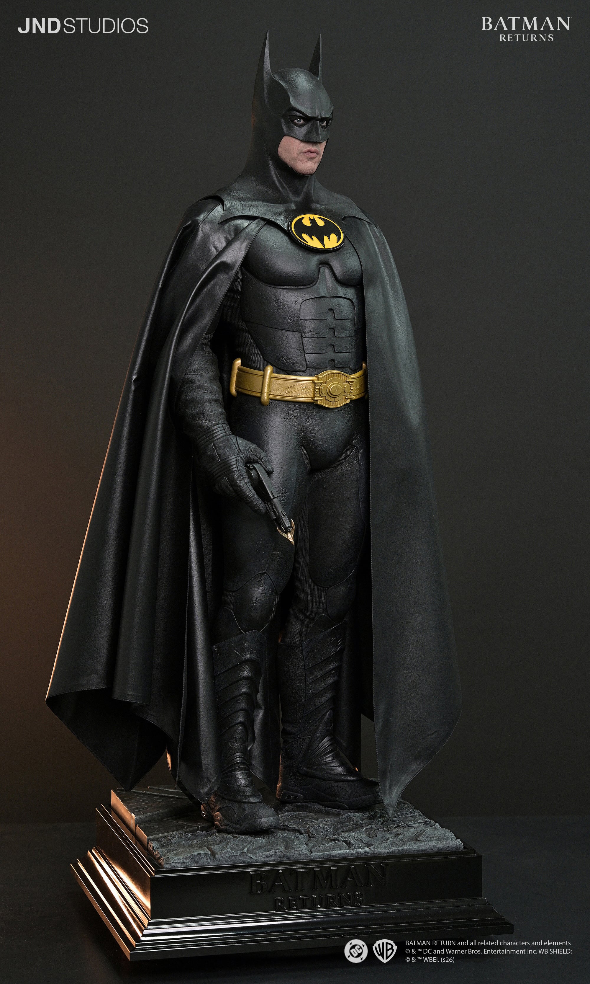 Batman Returns Hyperreal Batman (Dual Ver.) 1/3 Scale Limited Edition Statue Set Gallery Image 10