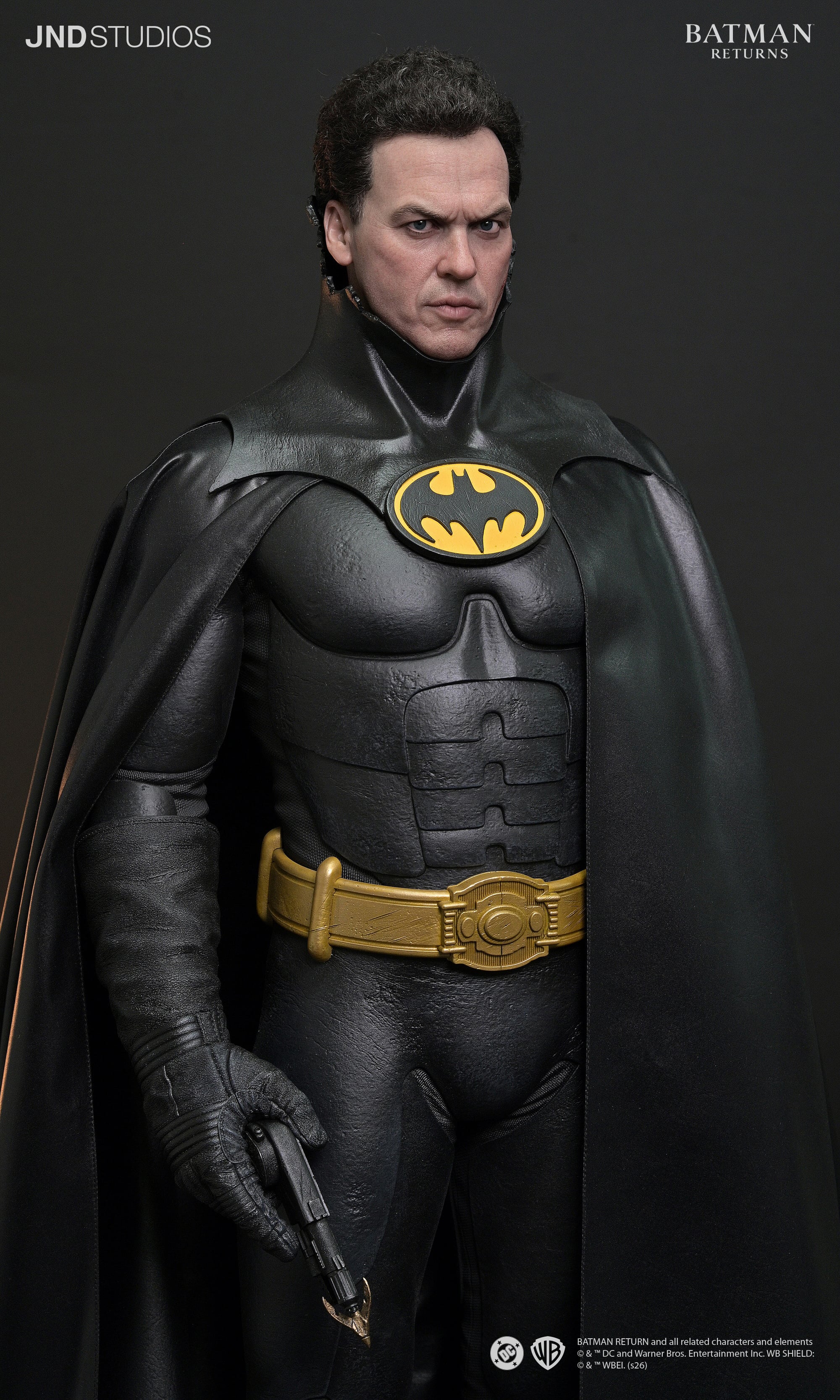Batman Returns Hyperreal Batman (Dual Ver.) 1/3 Scale Limited Edition Statue and Bust Set Gallery Image 52