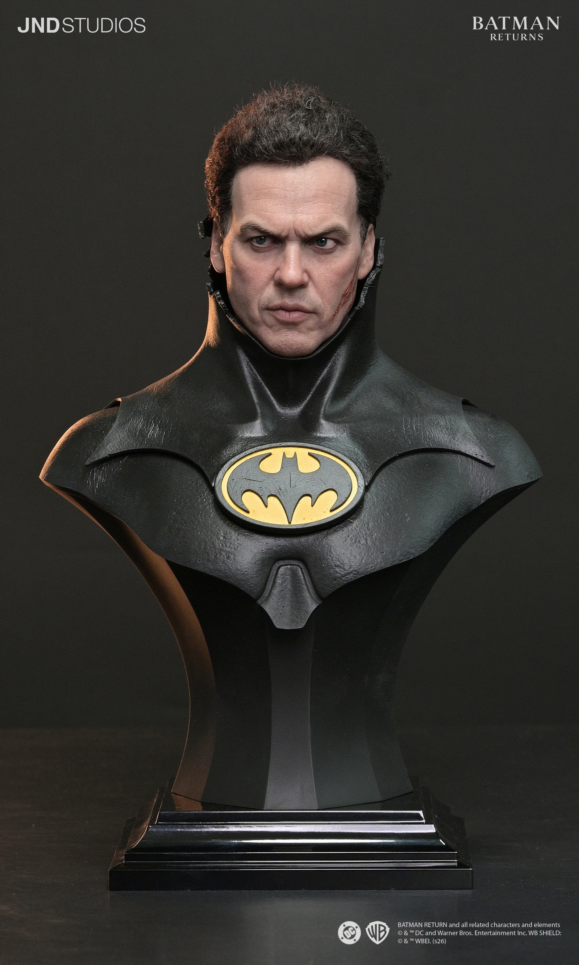 Batman Returns Hyperreal Batman (Dual Ver.) 1/3 Scale Limited Edition Statue and Bust Set Gallery Image 36