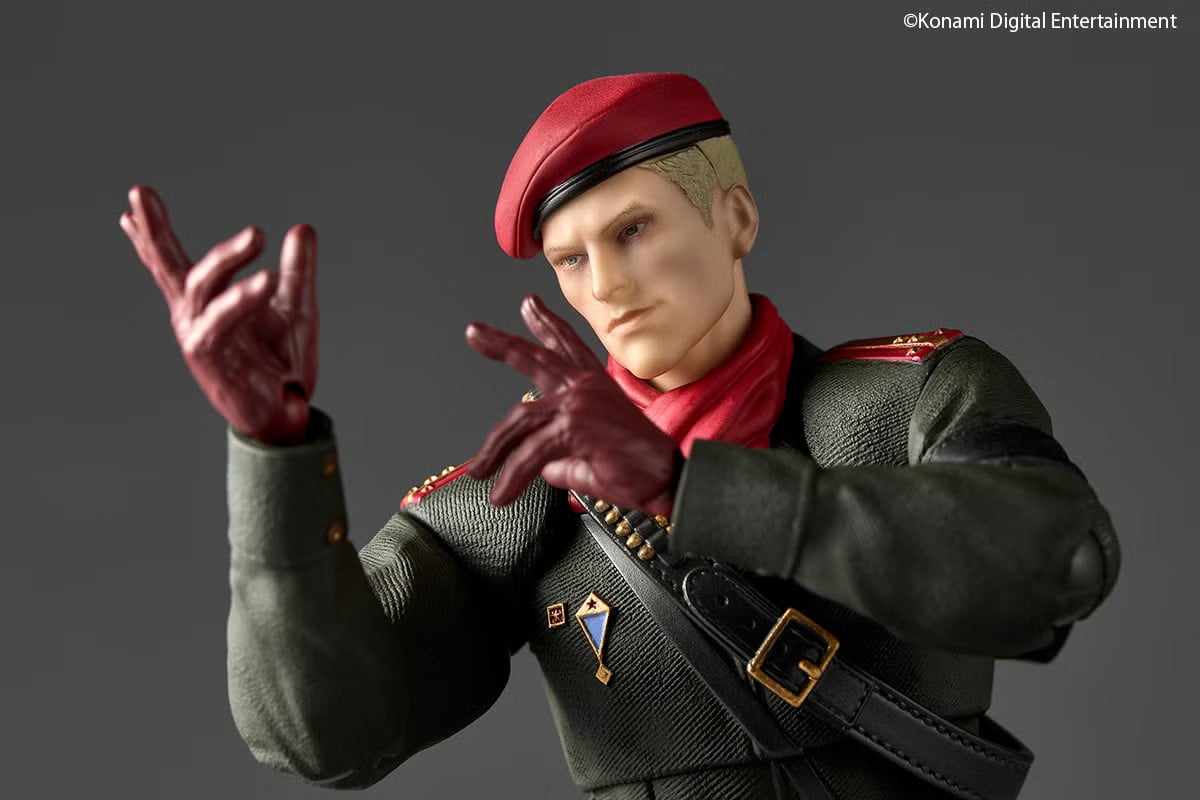 Metal Gear Solid Delta: Snake Eater Amazing Yamaguchi Revoltech NR146 Ocelot Action Figure Gallery Image 11