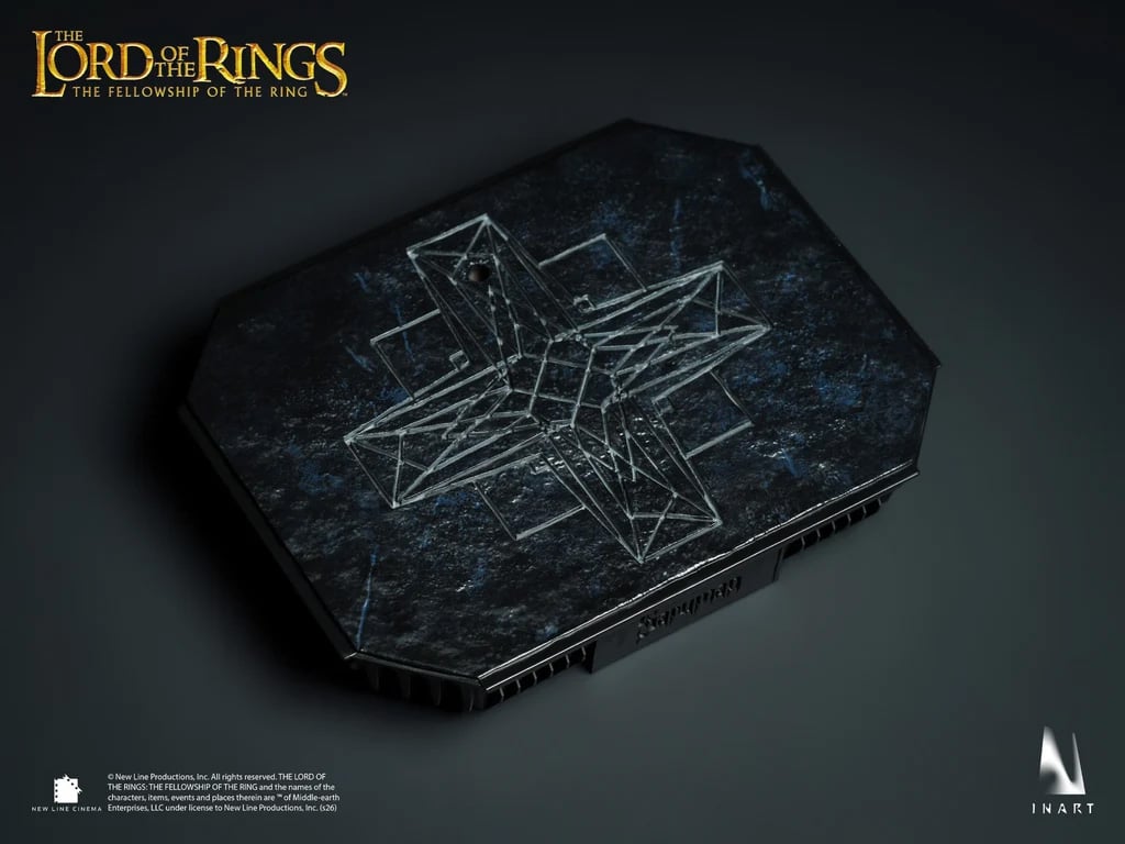 The Lord of the Rings: The Fellowship of the Ring InArt Saruman 1/6 Scale Action Figure Gallery Image 19