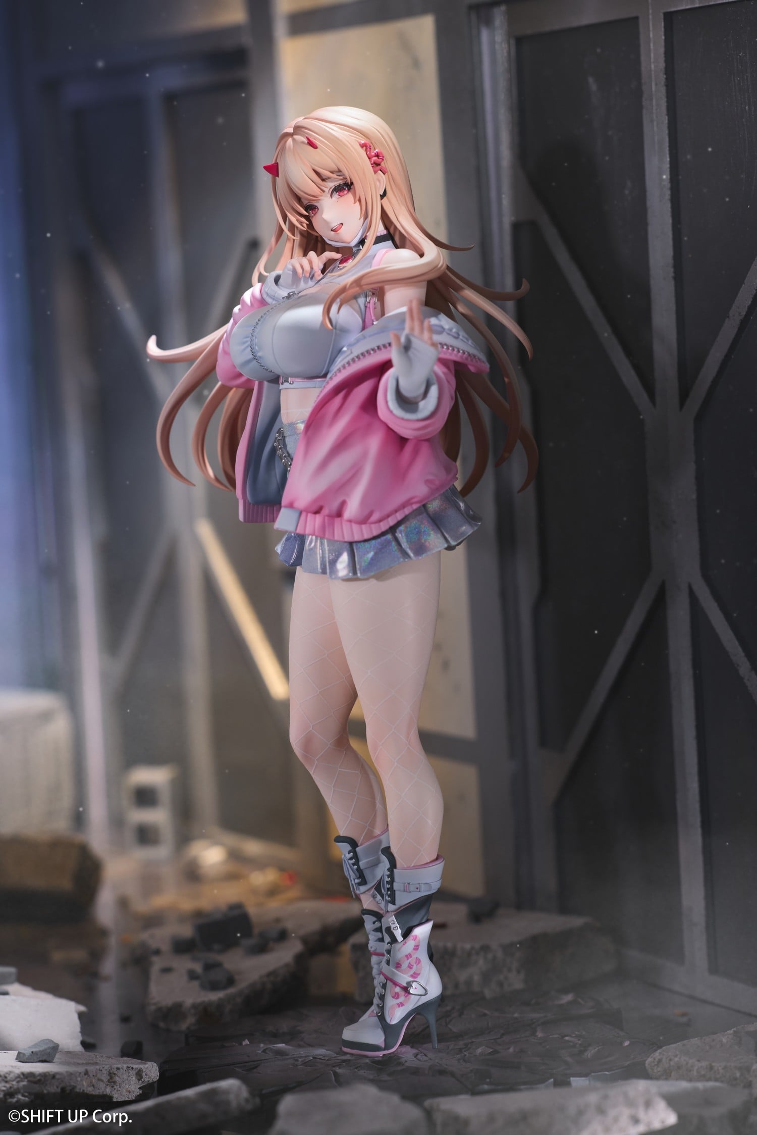 Goddess of Victory: Nikke Viper (Standard Edition) 1/7 Scale Figure Gallery Image 3