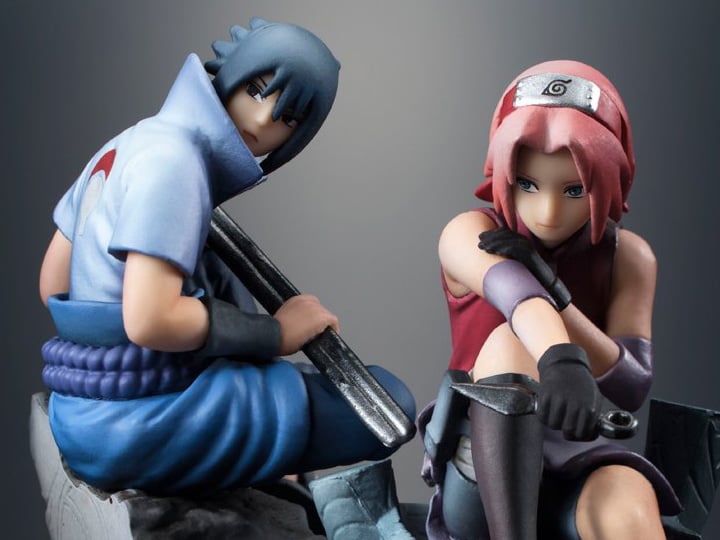 Naruto Chess Piece Collection - Sasuke & Sakura