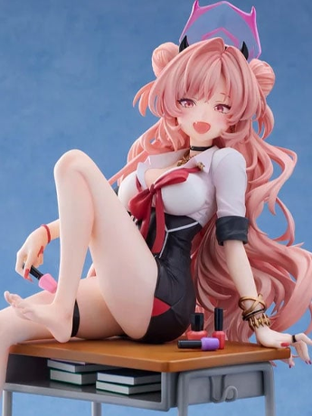 Blue Archive Kirara (Memorial Lobby Ver.) 1/7 Scale Figure