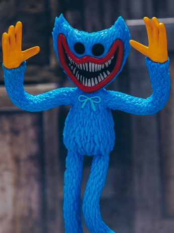 Poppy Playtime Nightmare Huggy Wuggy 4.5-Inch Bendy Figure