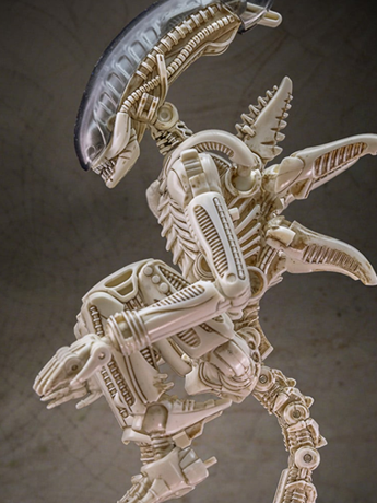 Alien BeastBOX Infinity IB-13BM Xenomorph (Biomech Ver.) Action Figure