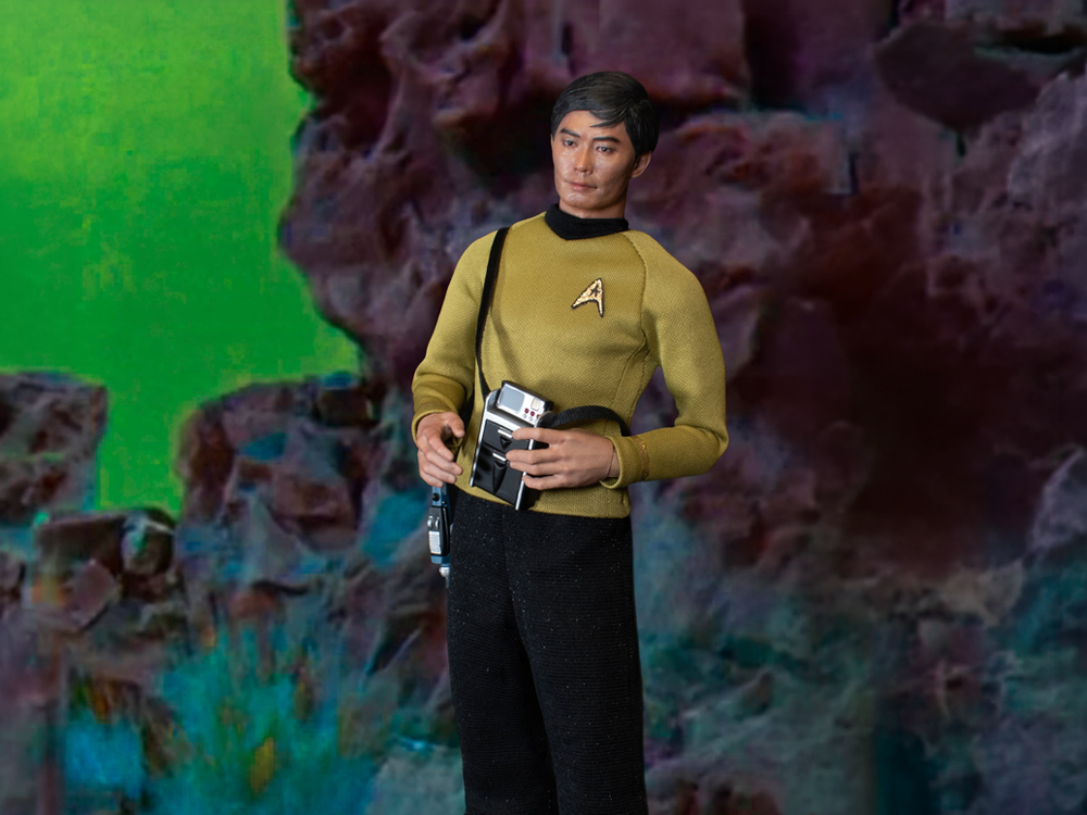 Star Trek: The Original Series Lieutenant Hikaru Sulu 1/6 Scale Action Figure