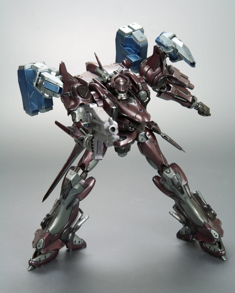 Armored Core 3: Silent Line Variable Infinity Mirage C02-Uranus 1/72 Scale Model Kit