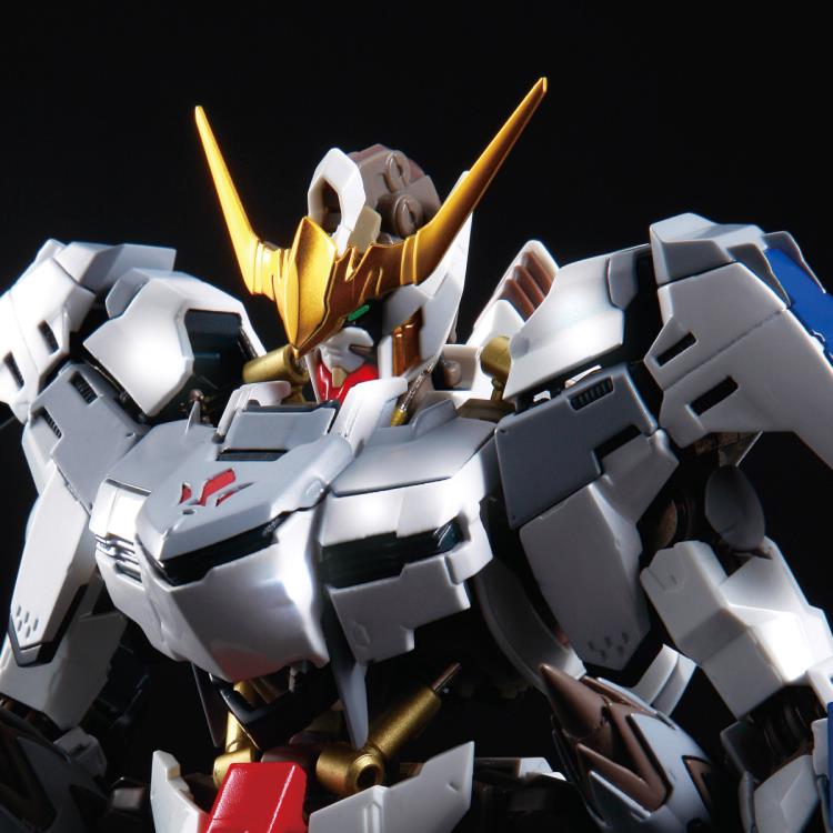Mobile Suit Gundam: Iron-Blooded Orphans Hi-Resolution Gundam Barbatos (6th Form) Exclusive 1/100 Scale Model Kit Gallery Image 9