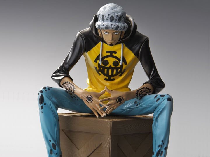One Piece Archive Collection No. 05 - Trafalgar Law Exclusive Gallery Image 1
