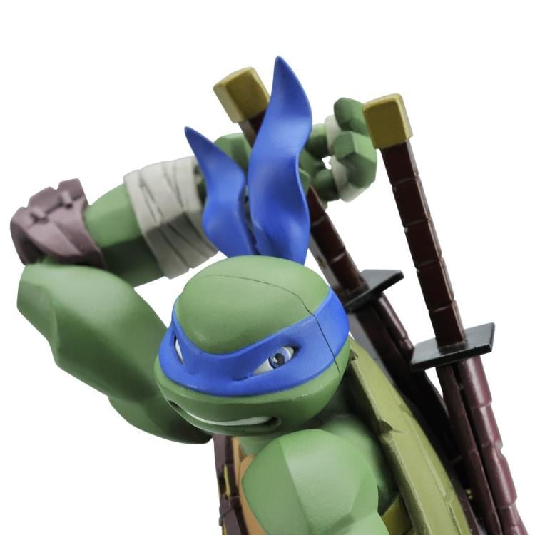 Teenage Mutant Ninja Turtles Revoltech Leonardo (Reproduction) Gallery Image 6