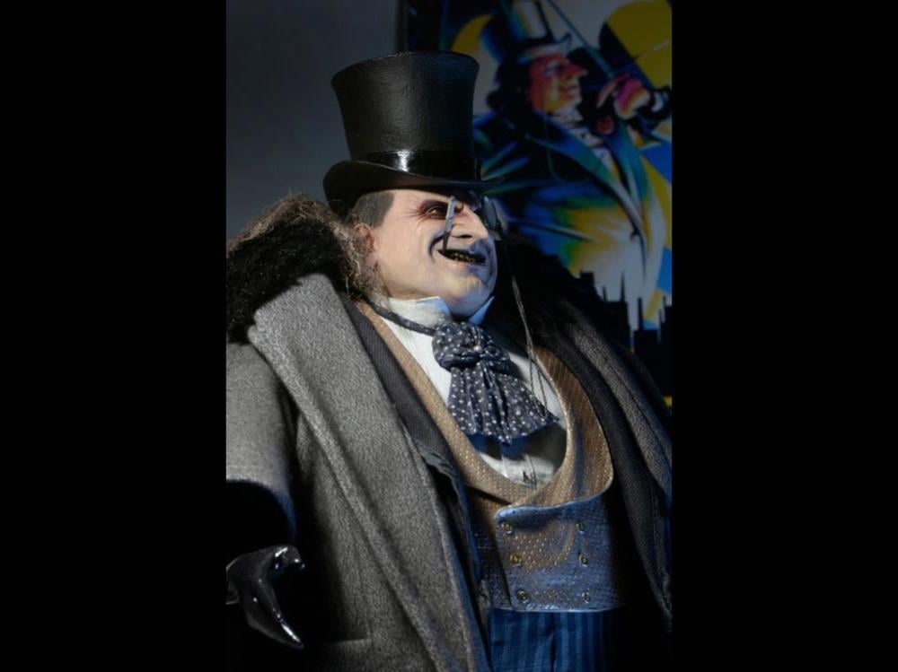 Batman Returns Mayoral Penguin 1/4 Scale Action Figure Gallery Image 11
