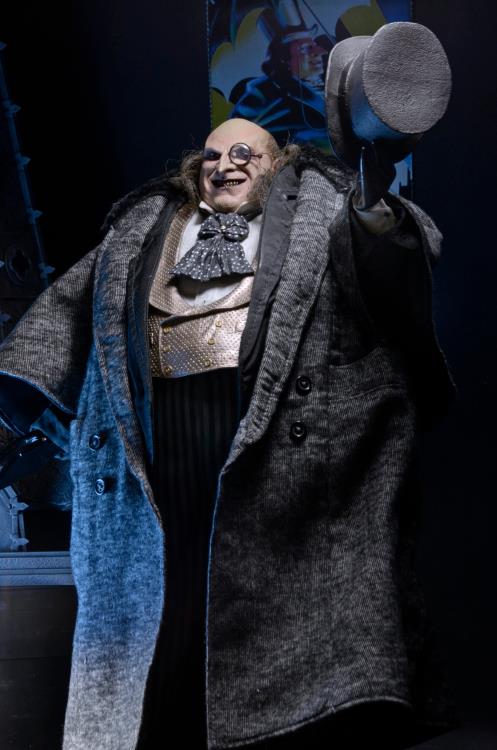 Batman Returns Mayoral Penguin 1/4 Scale Action Figure Gallery Image 4