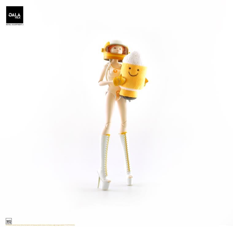 The World of Isobelle Pascha Cosplay Girl Astronaut & Sunbum The Rocket 1/6th Scale Collectible Figure Gallery Image 4