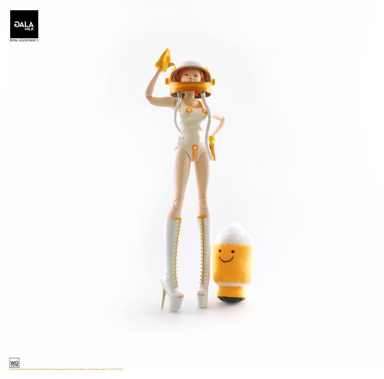 The World of Isobelle Pascha Cosplay Girl Astronaut & Sunbum The Rocket 1/6th Scale Collectible Figure Gallery Image 5