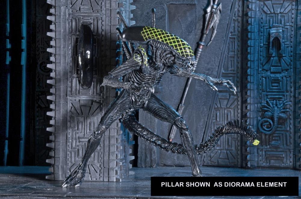 Alien vs Predator Diorama Element - Temple Pillar Gallery Image 7