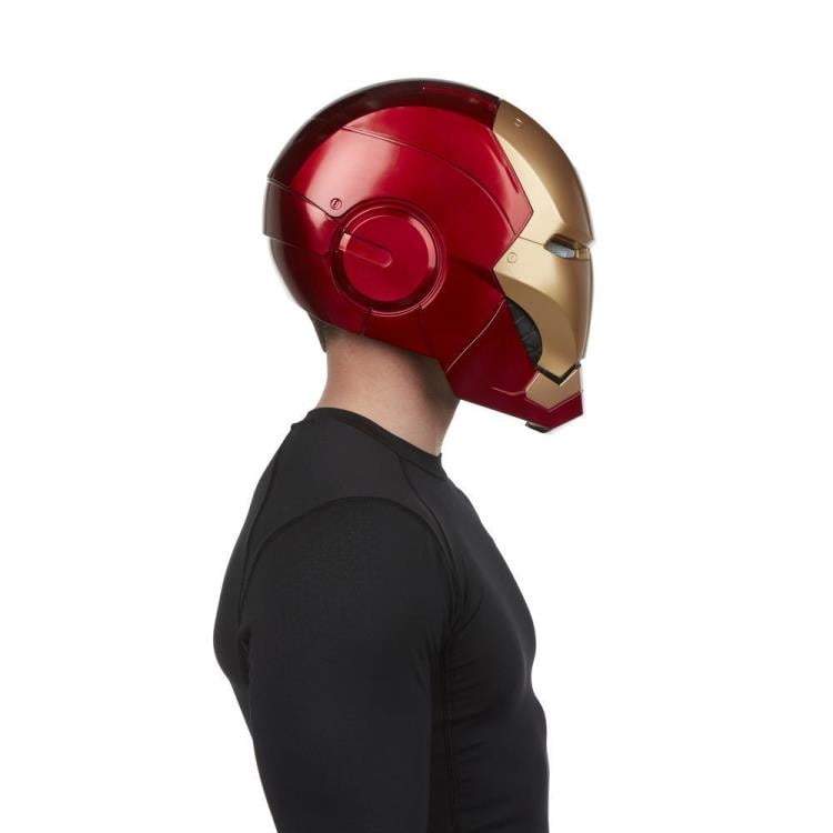 Marvel Legends Iron Man 1:1 Scale Wearable Electronic Helmet Gallery Image 10