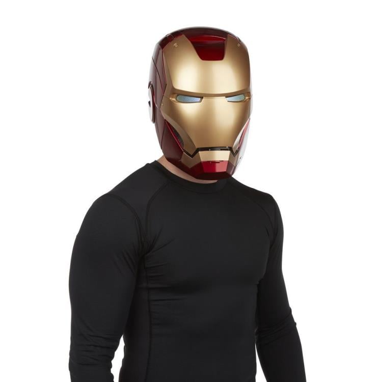 Marvel Legends Iron Man 1:1 Scale Wearable Electronic Helmet Gallery Image 9
