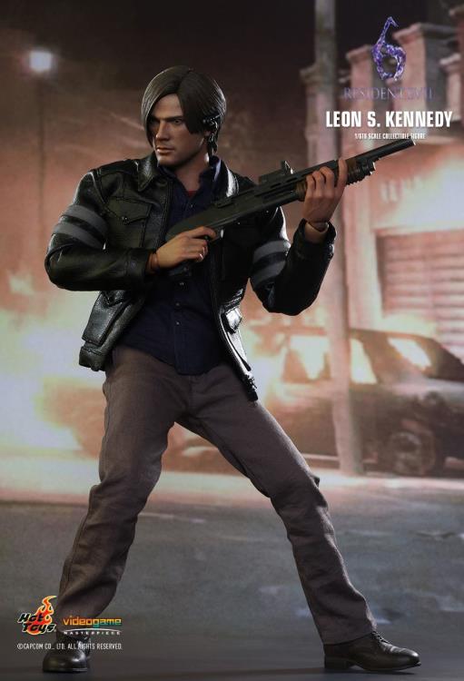 Resident Evil 6 VGM22 Leon S. Kennedy 1/6th Scale Collectible Figure Gallery Image 5