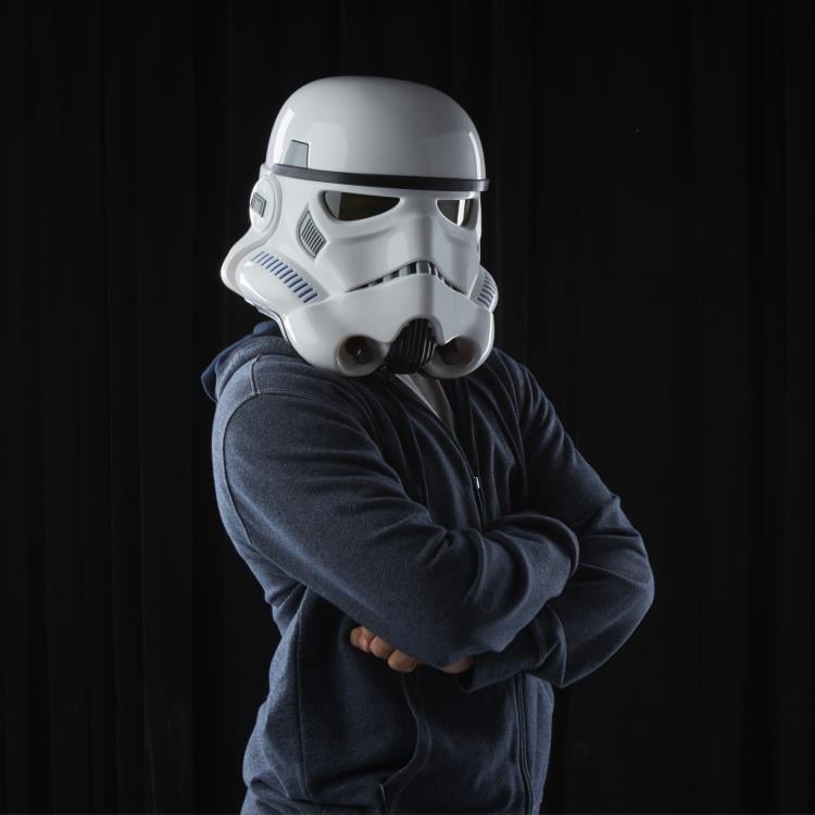 Star Wars: The Black Series Stormtrooper (Rogue One) 1:1 Scale Wearable Helmet (Voice Changer) Gallery Image 8