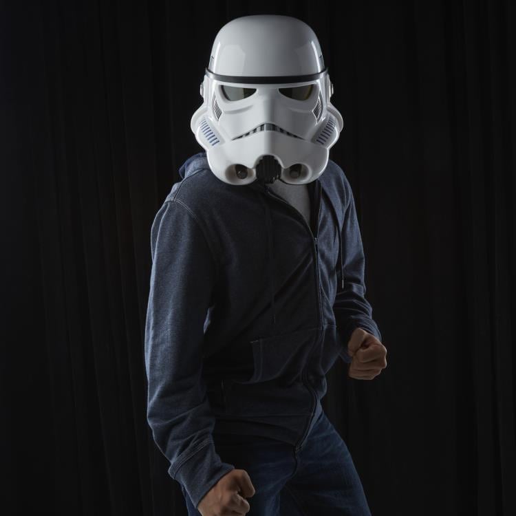 Star Wars: The Black Series Stormtrooper (Rogue One) 1:1 Scale Wearable Helmet (Voice Changer) Gallery Image 10