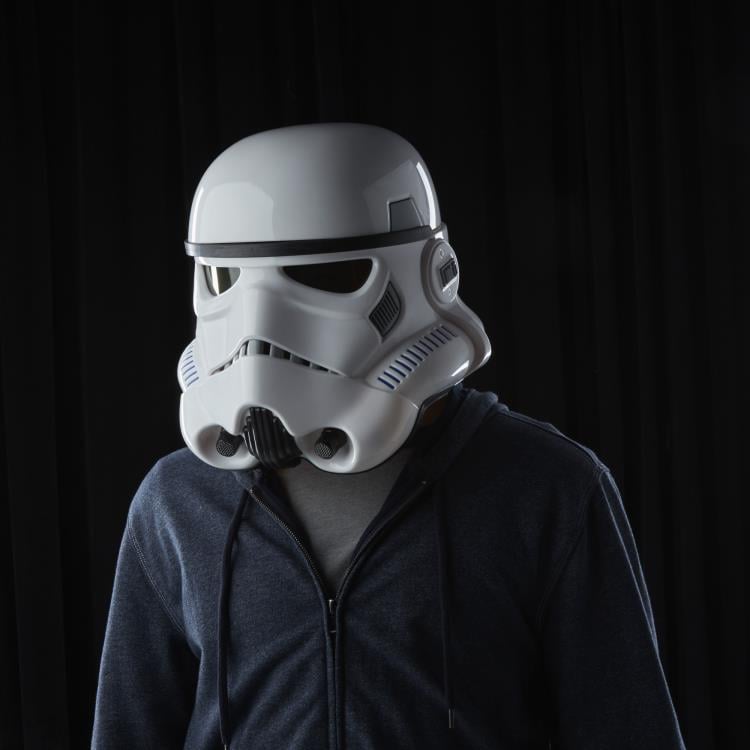 Star Wars: The Black Series Stormtrooper (Rogue One) 1:1 Scale Wearable Helmet (Voice Changer) Gallery Image 4