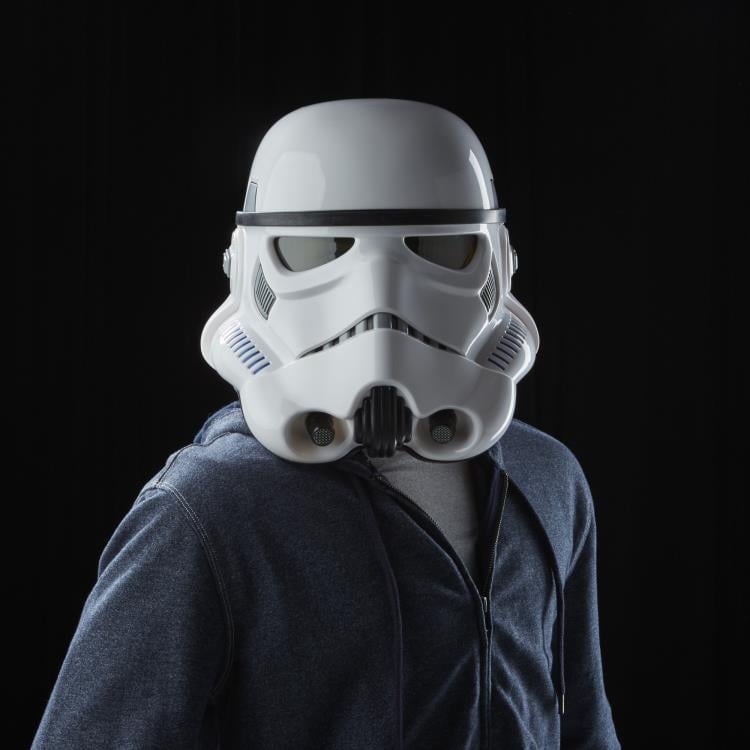 Star Wars: The Black Series Stormtrooper (Rogue One) 1:1 Scale Wearable Helmet (Voice Changer) Gallery Image 3