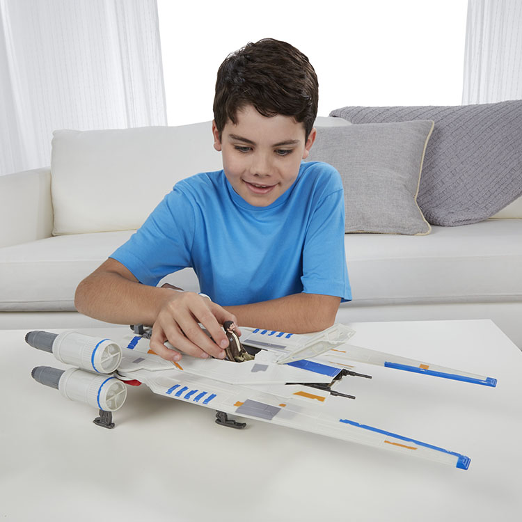 Rogue One: A Star Wars Story Rebel U-Wing Fighter Gallery Image 6