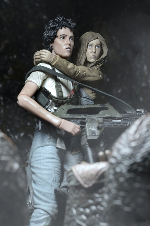 Alien 30th Anniversary Deluxe Two Pack (Rescuing Newt) Gallery Image 9